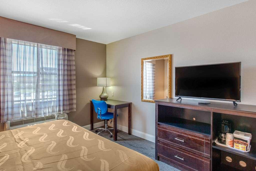 Quality Inn & Suites Port Arthur - Nederland Bilik gambar