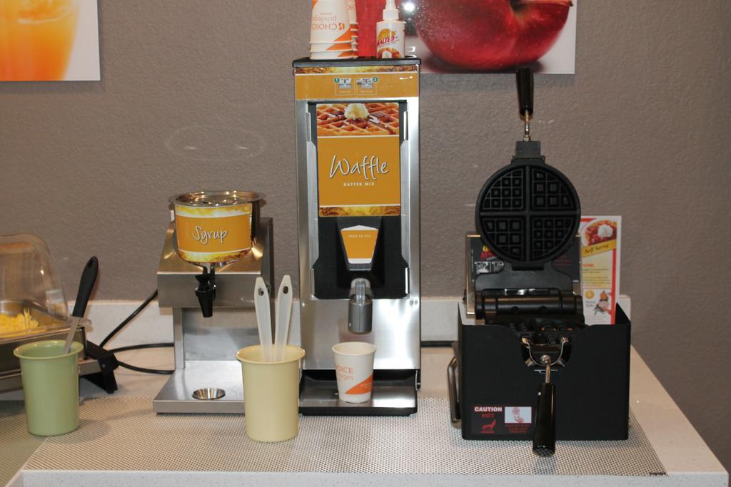 Quality Inn & Suites Port Arthur - Nederland Luaran gambar