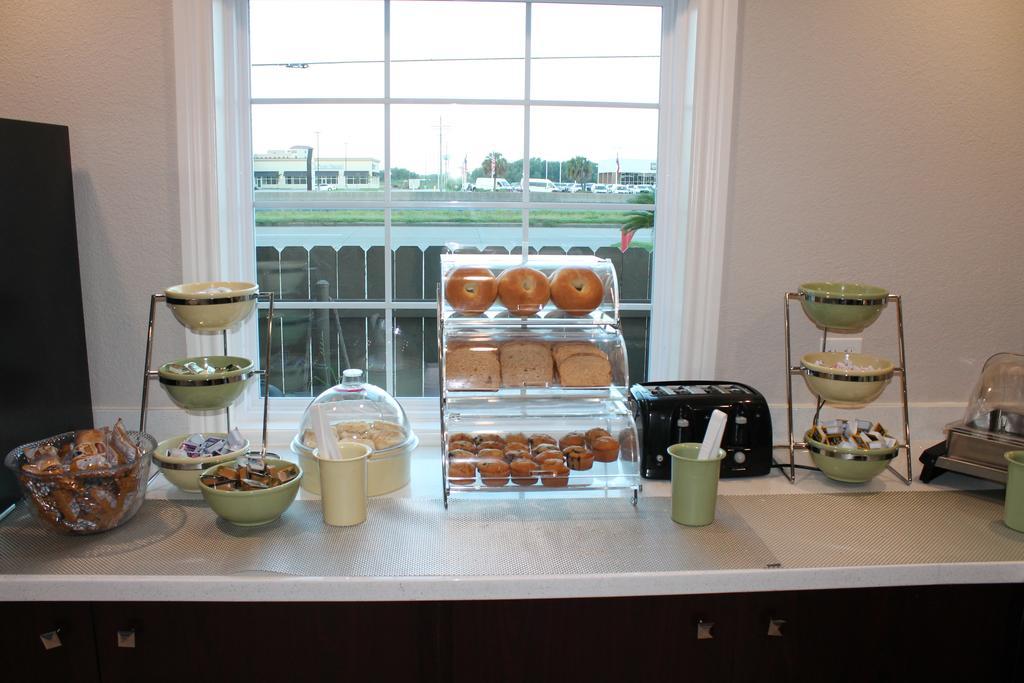 Quality Inn & Suites Port Arthur - Nederland Luaran gambar