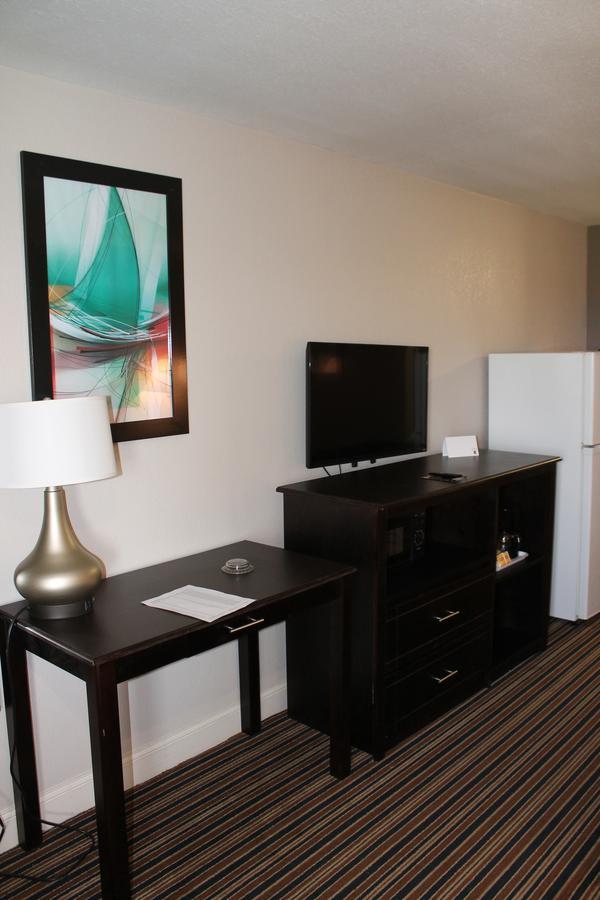 Quality Inn & Suites Port Arthur - Nederland Luaran gambar