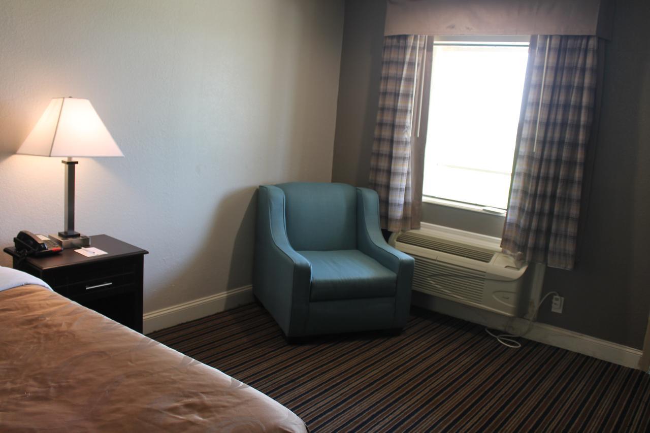 Quality Inn & Suites Port Arthur - Nederland Luaran gambar