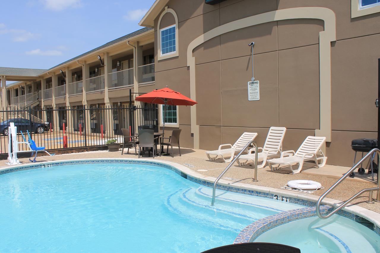 Quality Inn & Suites Port Arthur - Nederland Luaran gambar