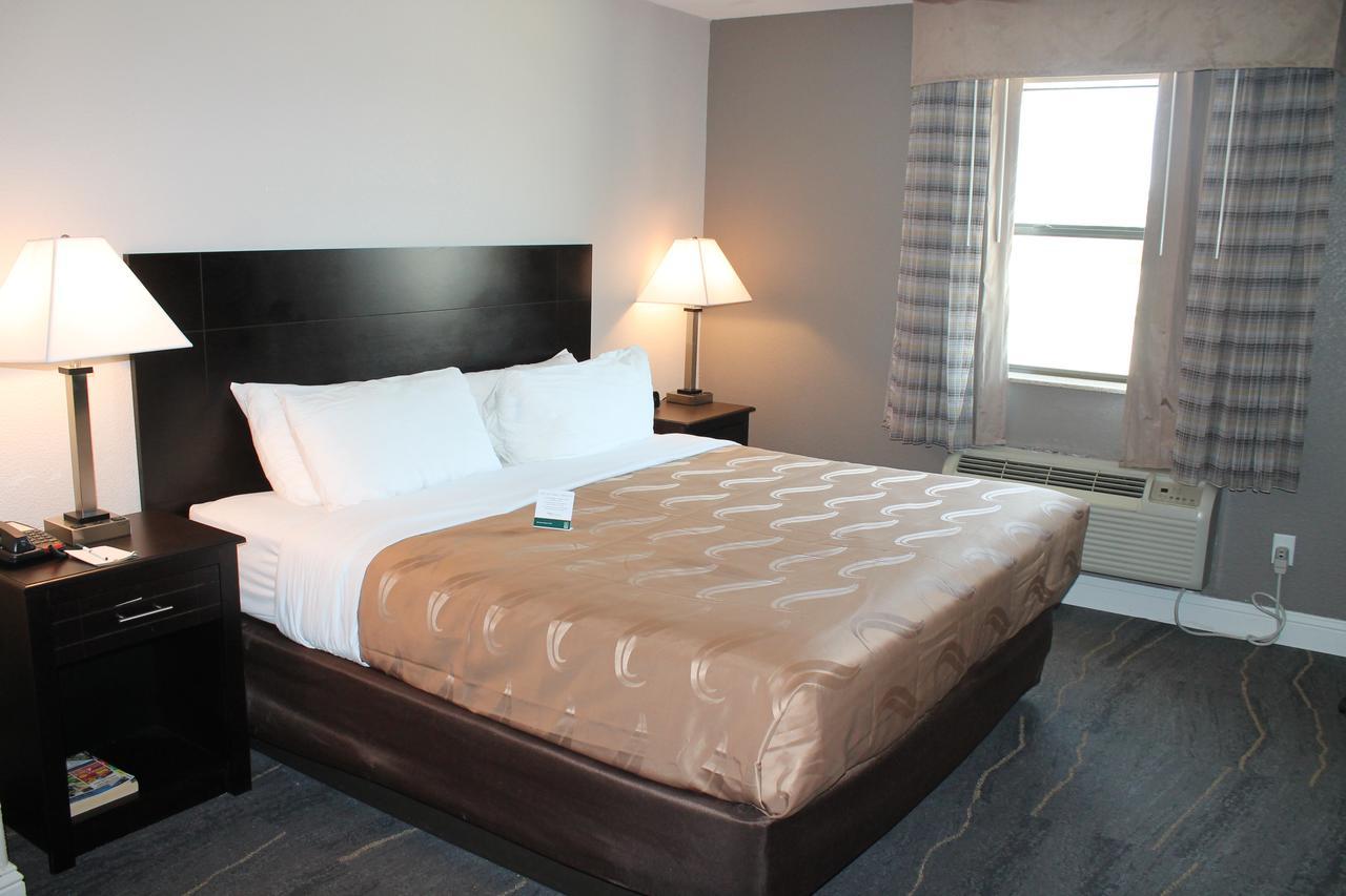 Quality Inn & Suites Port Arthur - Nederland Luaran gambar