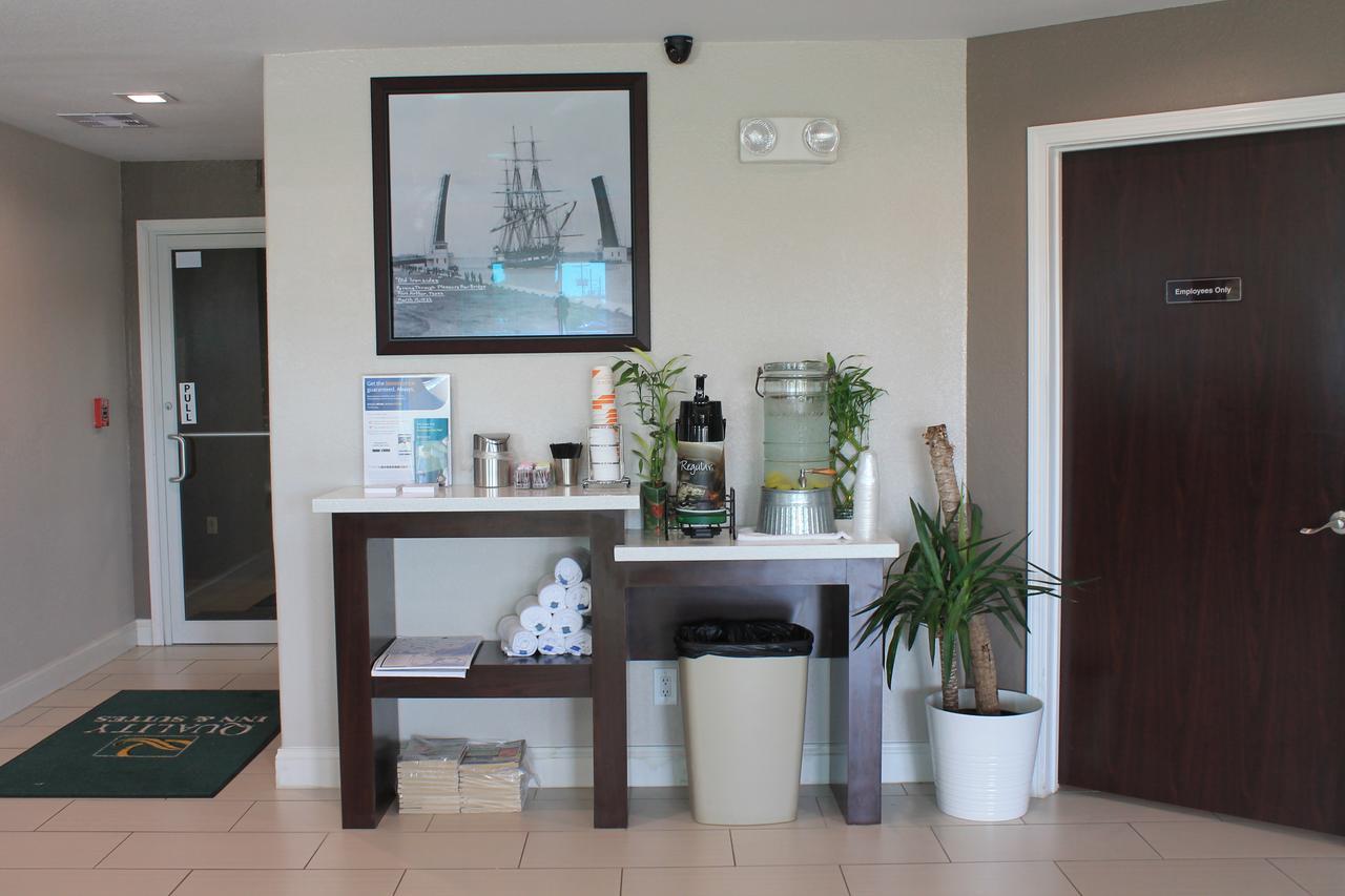 Quality Inn & Suites Port Arthur - Nederland Luaran gambar